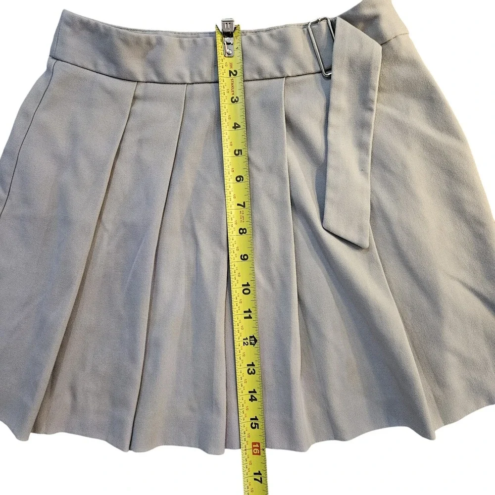 XXI Forever 21 Pleated Mini Skirt Size S Gray‎